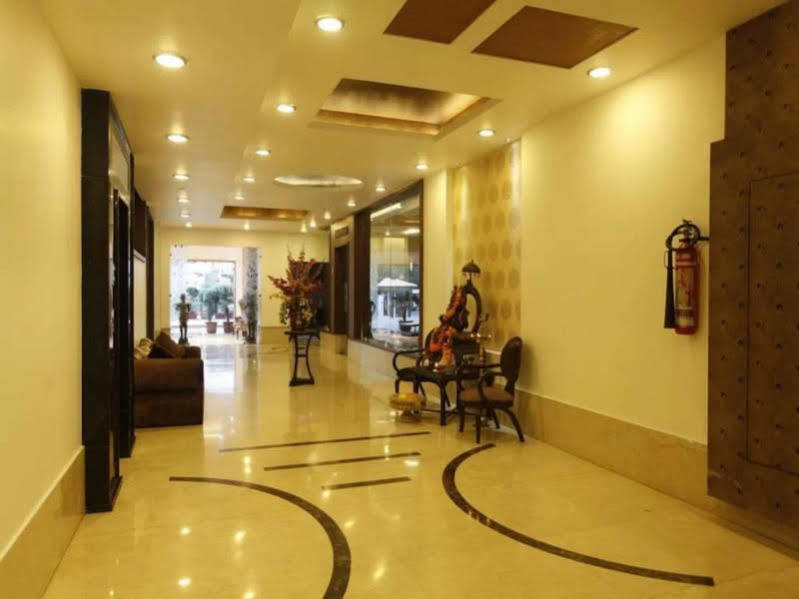 Hotel Mj Residency Dehradun Exteriör bild